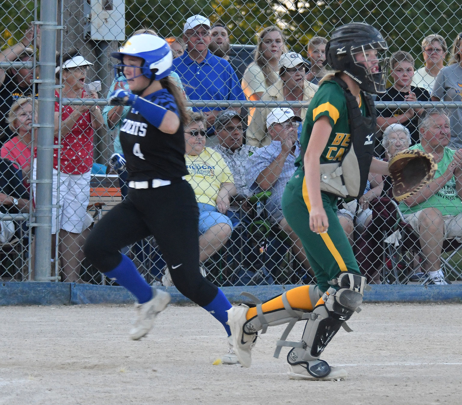 Durant vs Dyersville Beckman Class 2A regional final.